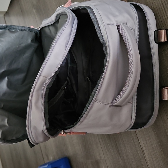 Travel Backpack - Picture 4 of 6